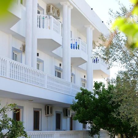 Vila Unique Aparthotel Ksamil Luaran gambar