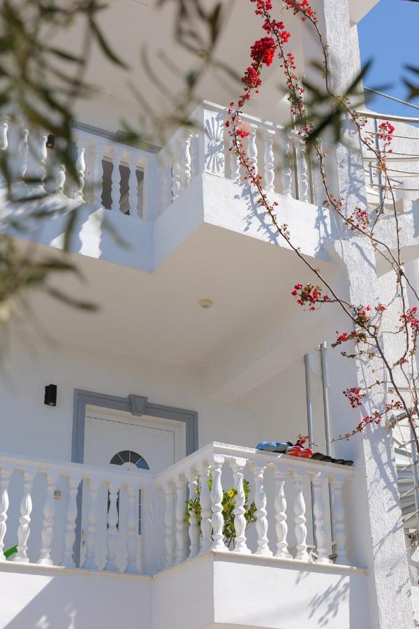 Vila Unique Aparthotel Ksamil Luaran gambar