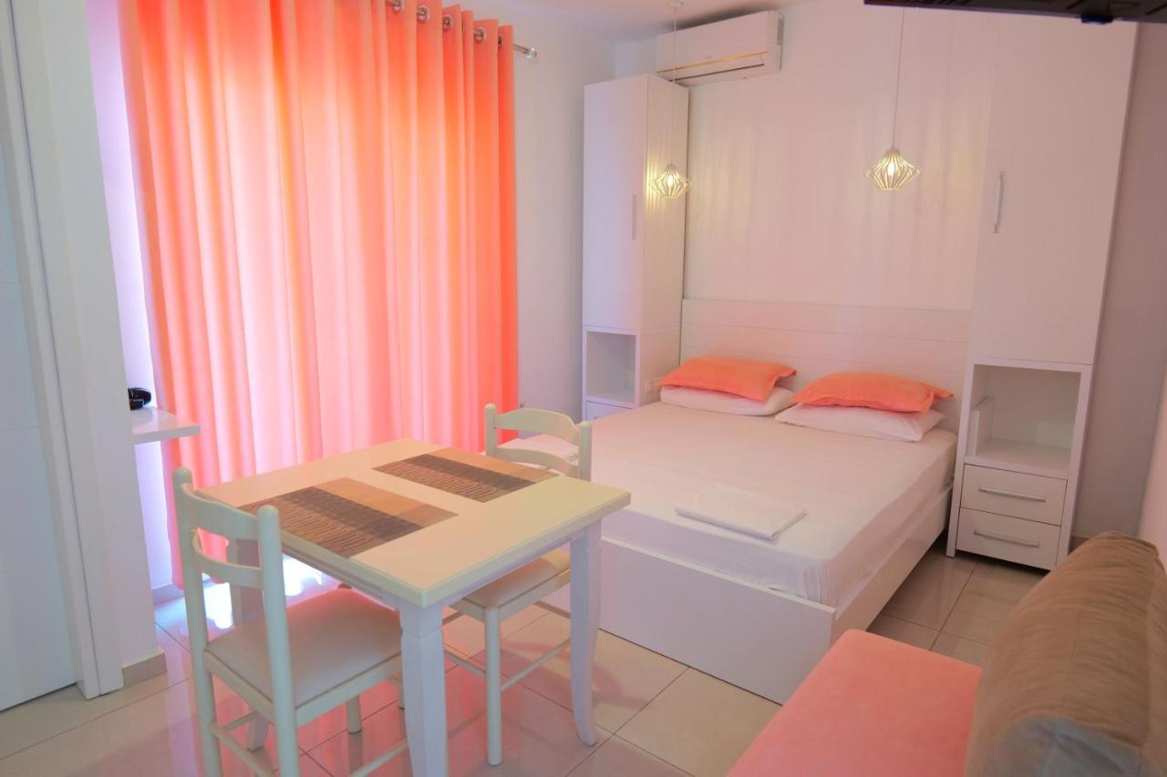 Vila Unique Aparthotel Ksamil Luaran gambar